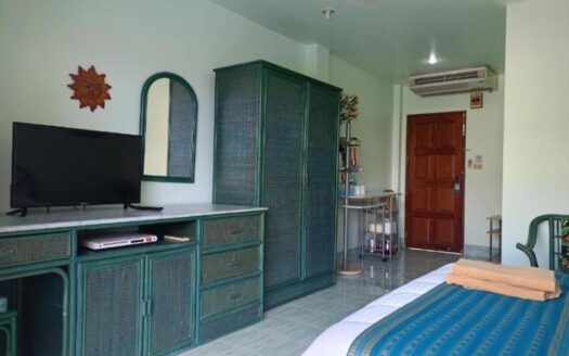 For Sale: 19-Key Guesthouse in Patong – Nanai Road